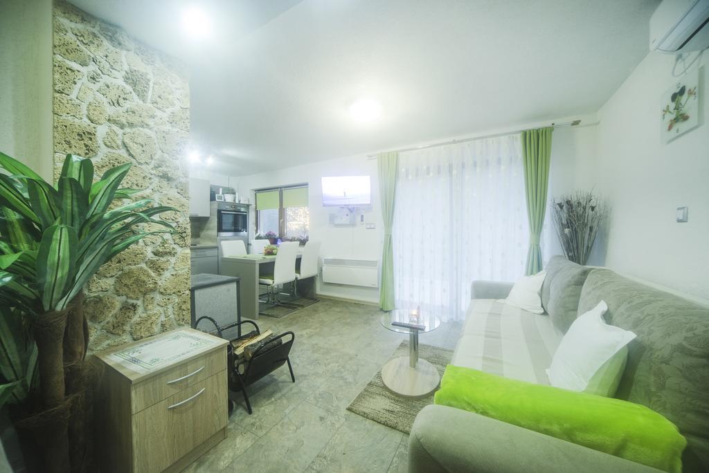 Moonriver Apartment Veljun Exteriér fotografie